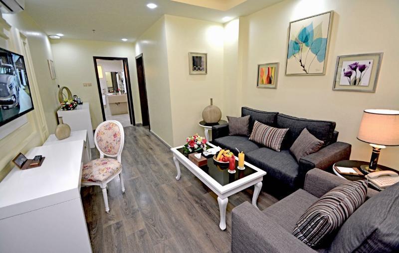 Golden Bujari Hotel Khobar Bagian luar foto