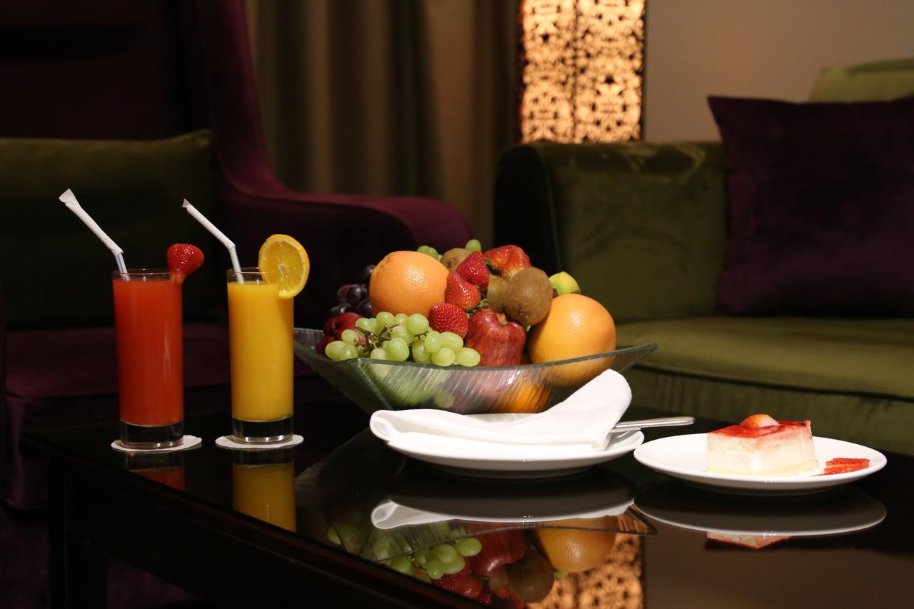 Golden Bujari Hotel Khobar Bagian luar foto