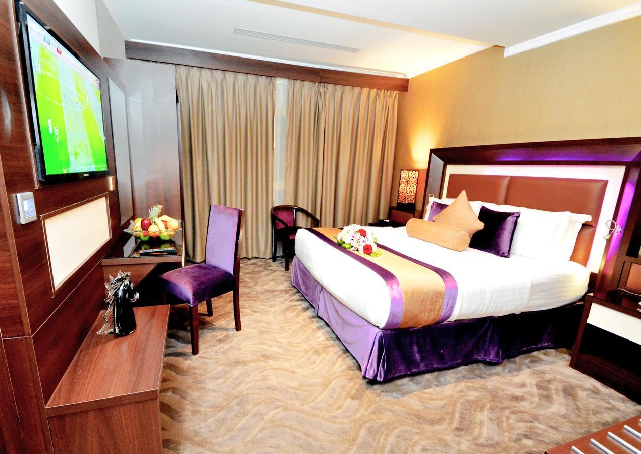 Golden Bujari Hotel Khobar Bagian luar foto